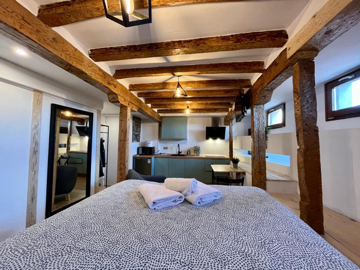 Atuaire Home Loft Con Encanto En El Corazon De Burgos Dauda Exterior foto